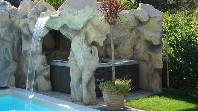 Experience trendy-pool