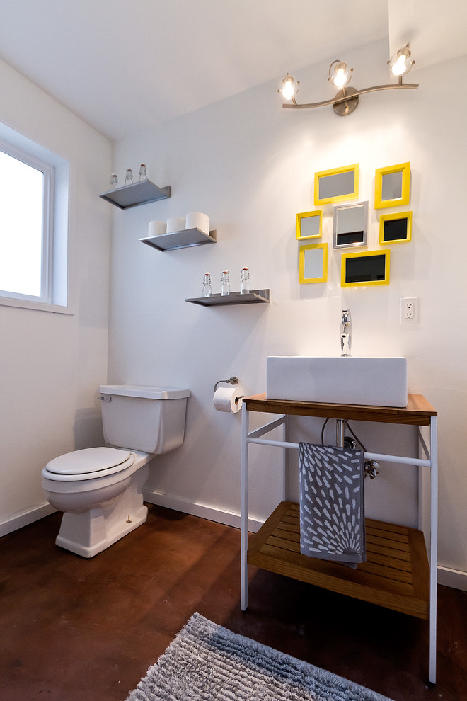 Photo of a contemporary bathroom in Portland with a vessel sink.