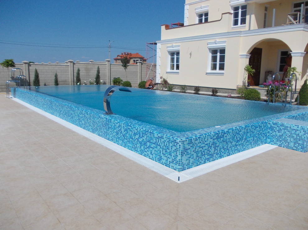 Частный бассейн