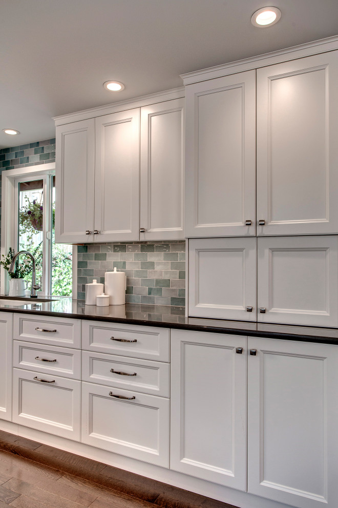 Transitional home design photo in Seattle