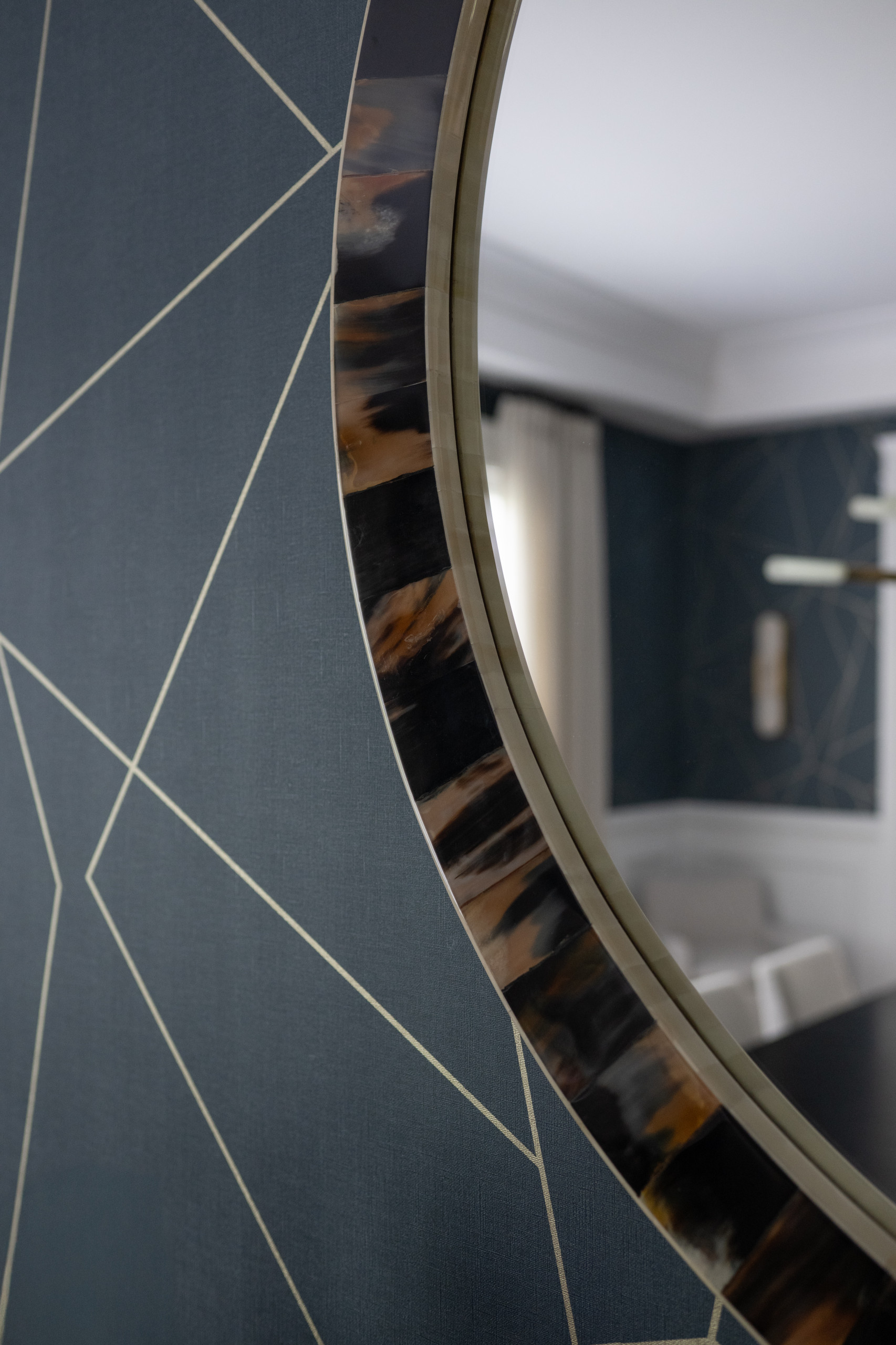 Midnight Contrast: Modern Dining in Navy, White & Black