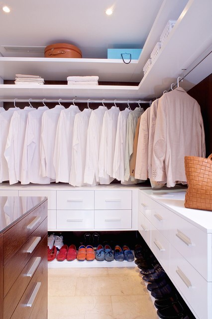 Apartamento Vizcaya contemporary-wardrobe
