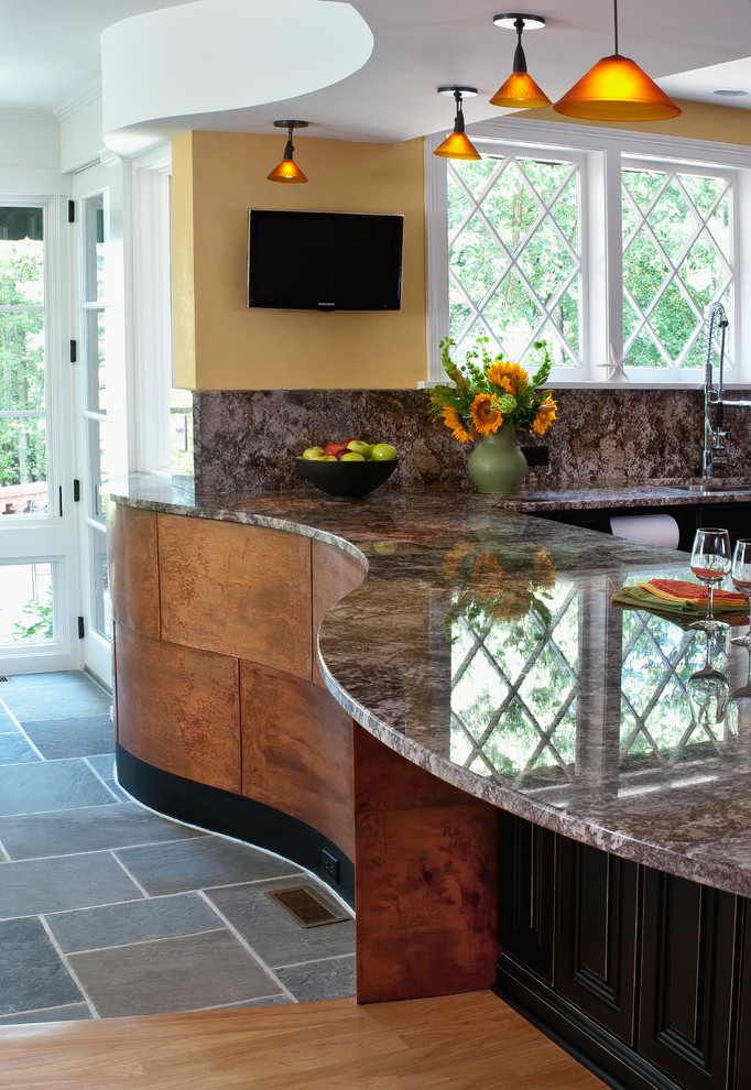 This is an example of a contemporary kitchen in Richmond.