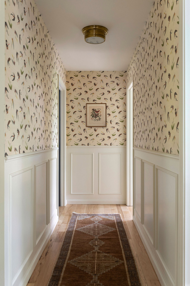 Example of a mountain style hallway design in Nashville