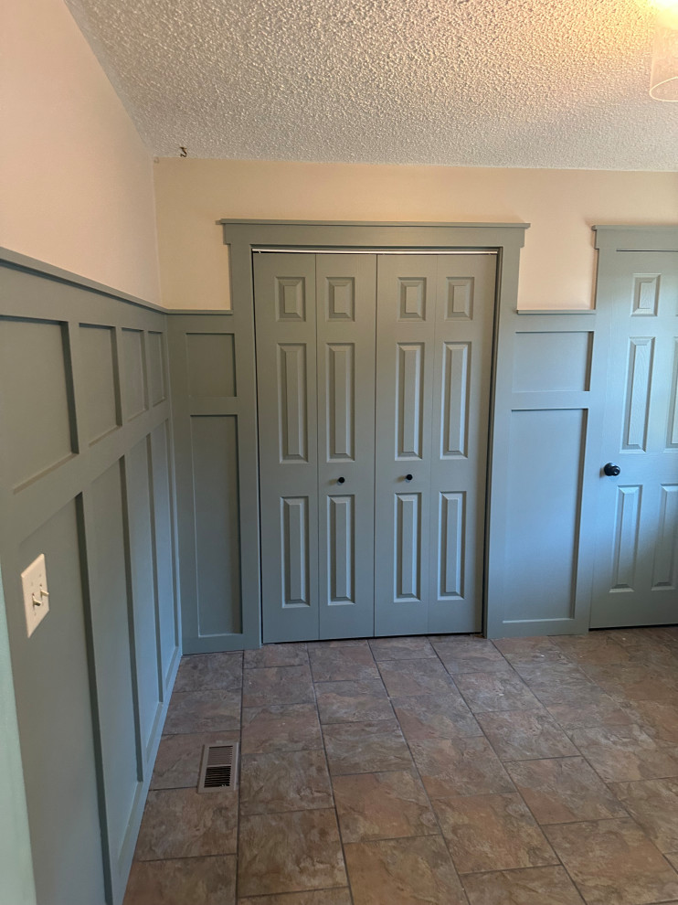 Windsor One Craftsman style trim pairs with board and batten accents.