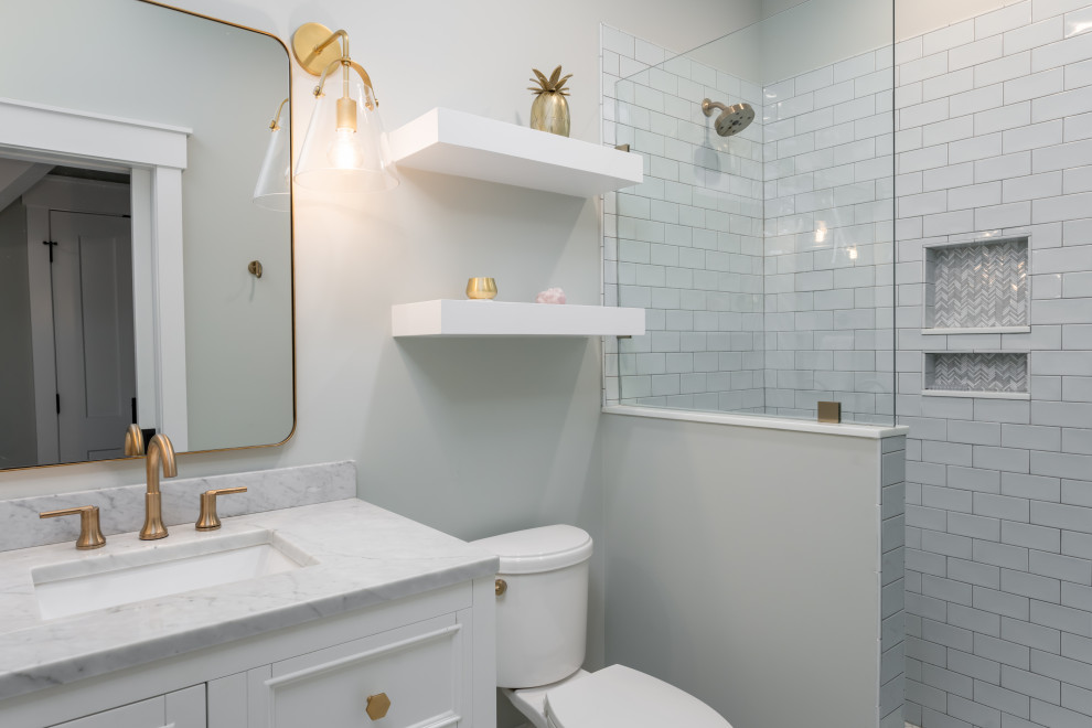 Bathroom - transitional bathroom idea