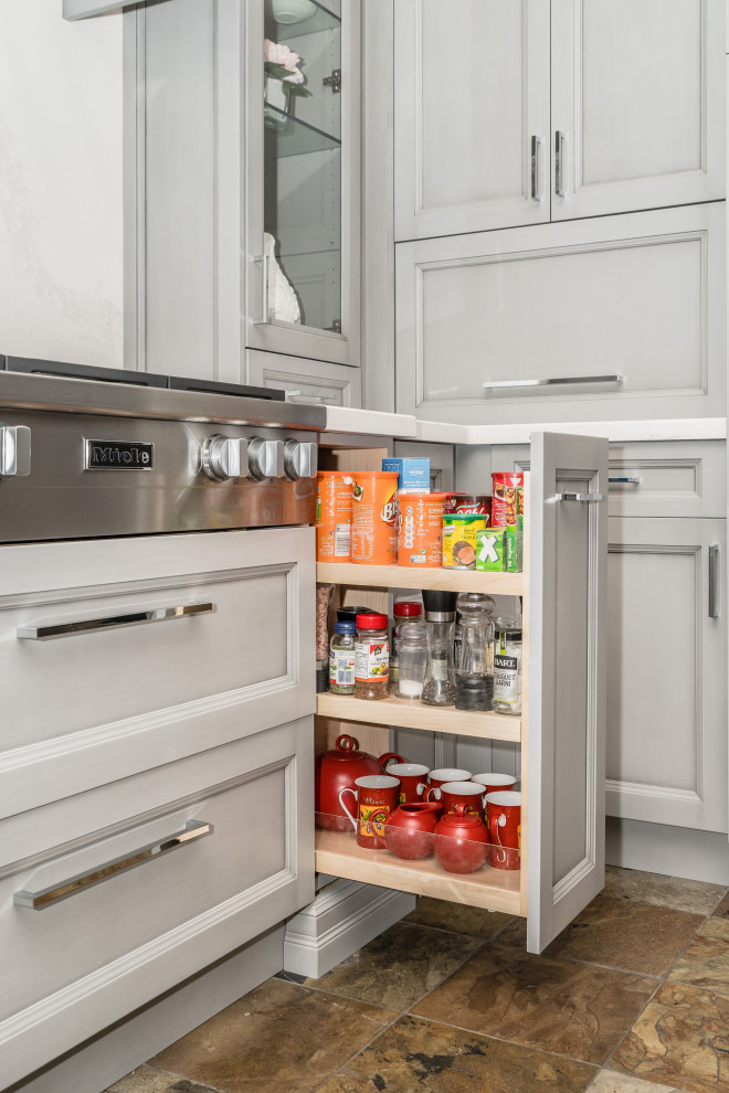 Kitchen - transitional kitchen idea