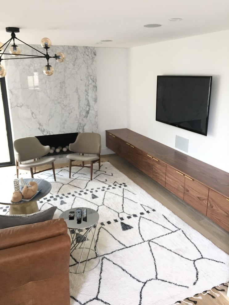 Inspiration for a modern home design remodel in Orange County