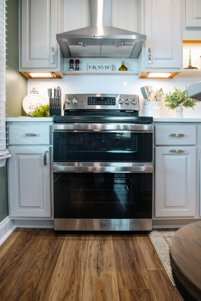 Farmhouse Style Kitchen