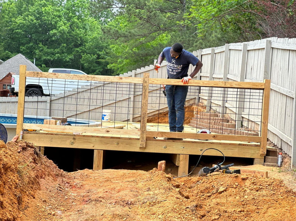 Deck Builds & Remodels