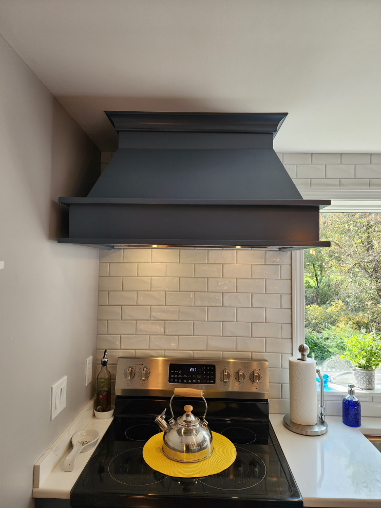 6436 - Smokey Blue Kitchen