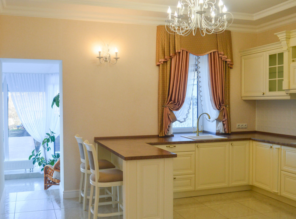 Текстильное оформление гостиной в классическом стиле