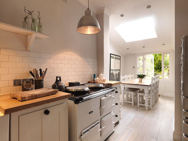 White Semi-solid Rustic Oak scandinavo-cucina