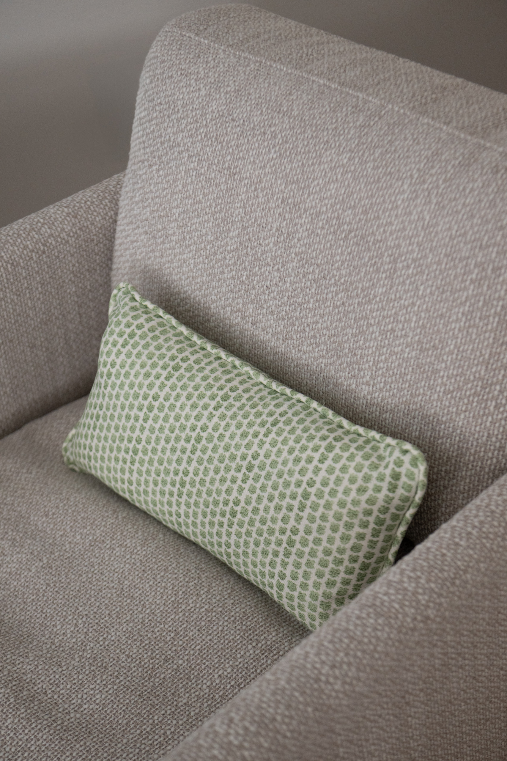 A Stylish Family Haven: Comfort, Durability & Custom Design