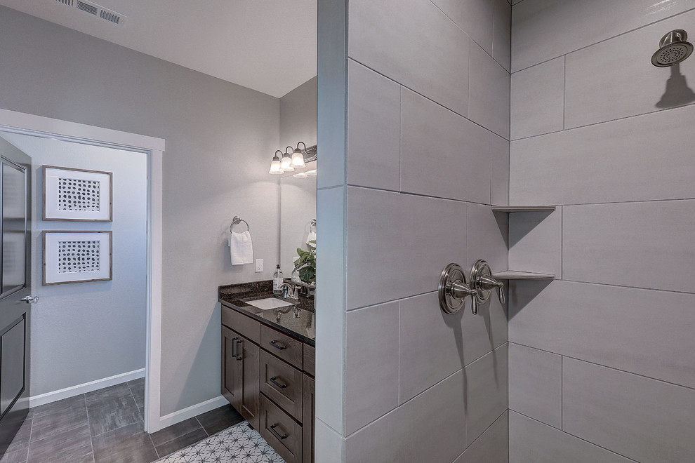 Example of a transitional bathroom design in Seattle