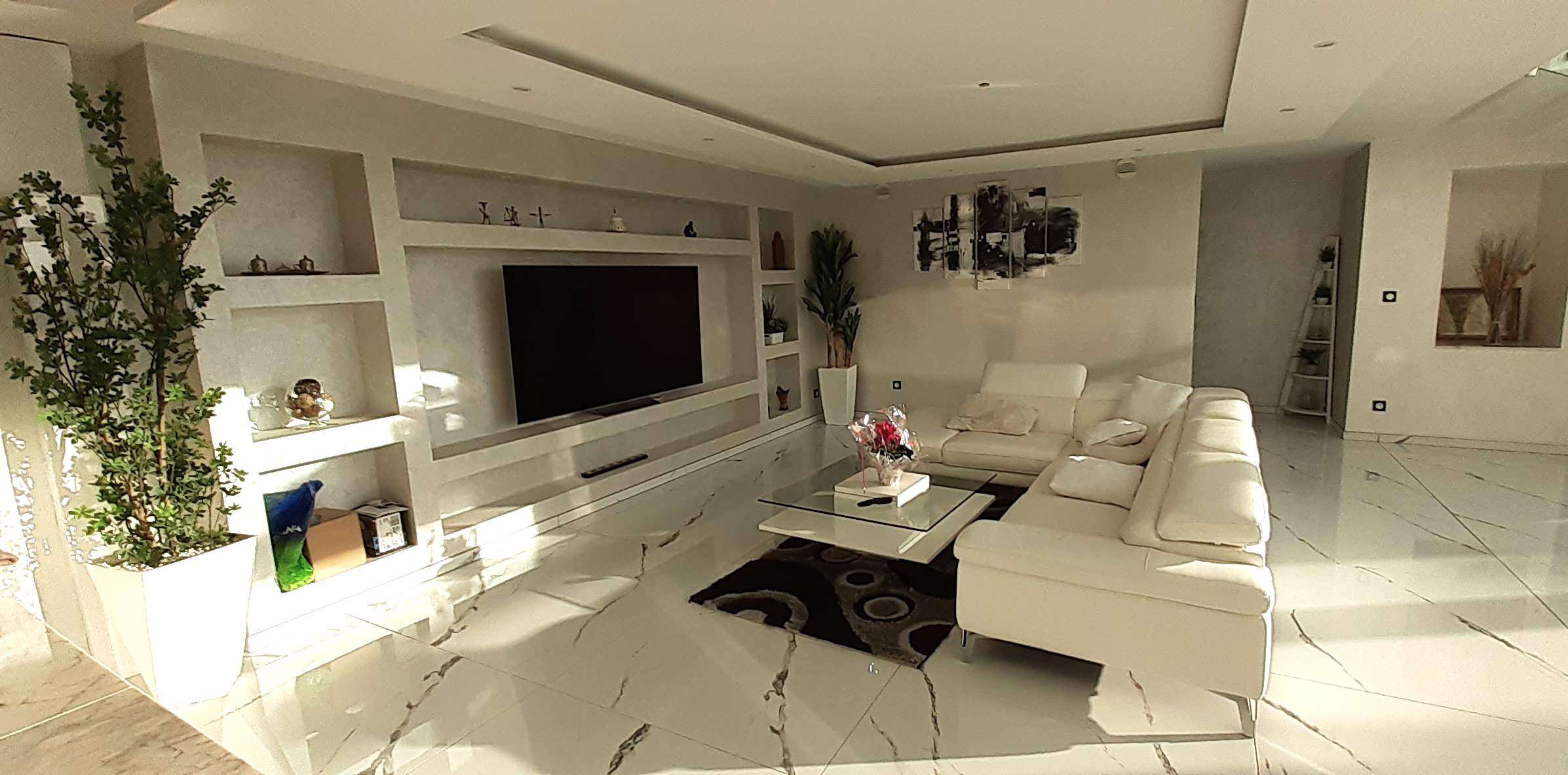Maison contemporaine de 500m2. Conception des intérieurs