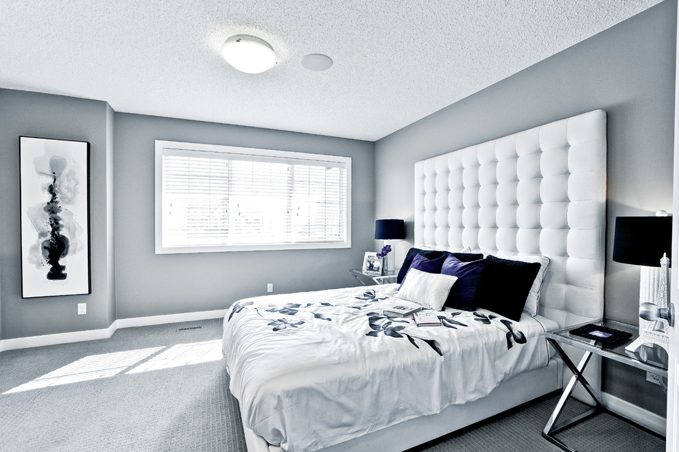 Inspiration for a contemporary bedroom in Calgary.