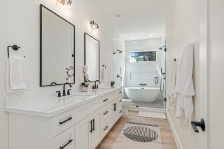 The 5 Most Popular Bathroom Makeovers of 2023 (5 photos)
