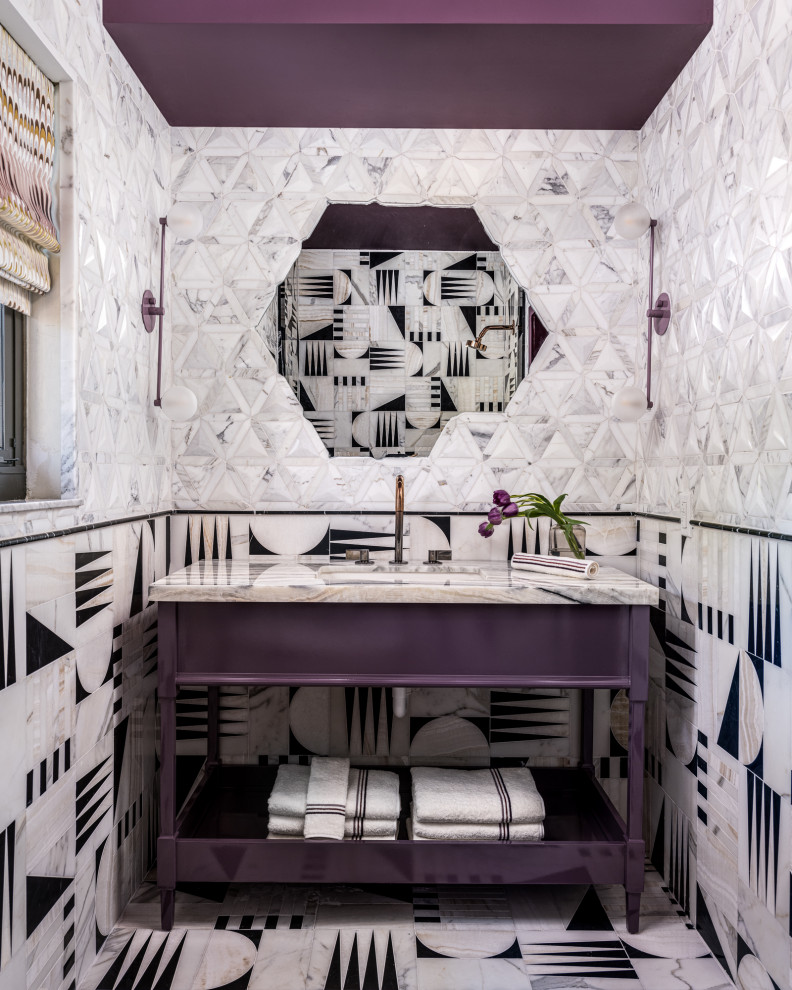 Стильный дизайн: главная ванная комната среднего размера в стиле модернизм с открытыми фасадами, фиолетовыми фасадами, душевой комнатой, унитазом-моноблоком, врезной раковиной, столешницей из гранита, душем с распашными дверями, белой столешницей, тумбой под одну раковину и встроенной тумбой - последний тренд