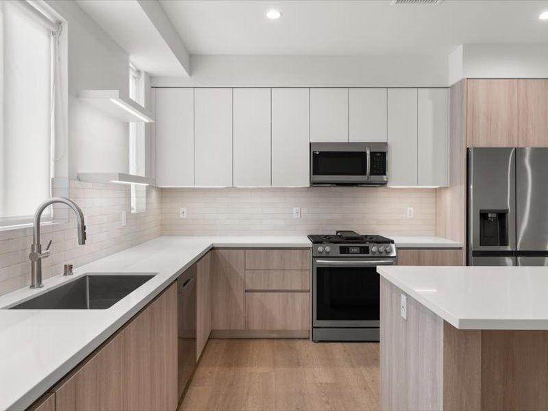 Long Beach Main House and ADU/JADU
