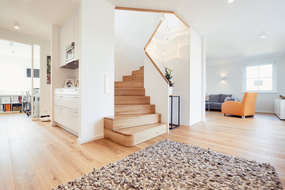 Лестница из натурального дуба