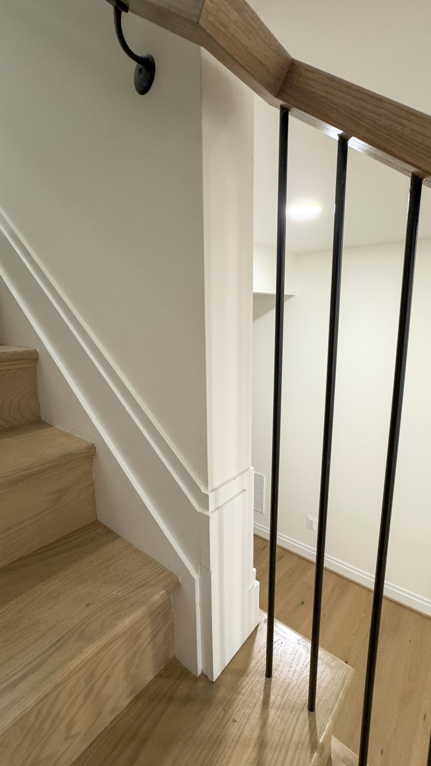 144_Attractive Transitional Staircase in Impressive Modern Home, Vienna VA 22180