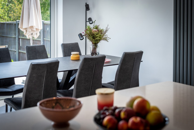 Willowmeade contemporary-dining-room