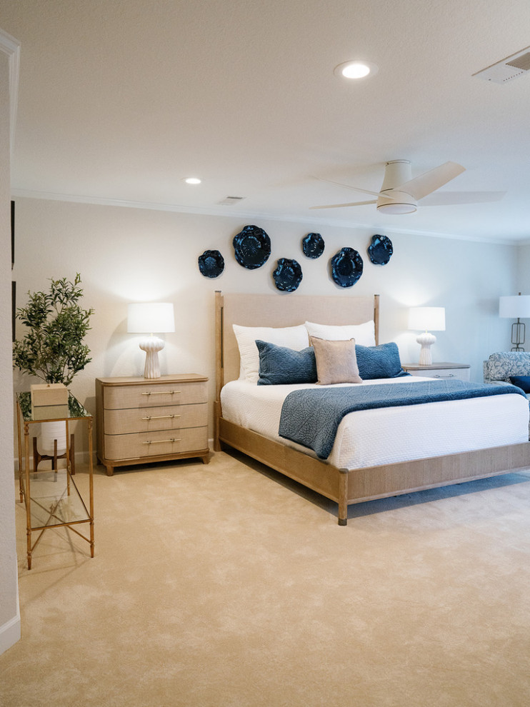 Inspiration for a transitional home design remodel in Dallas