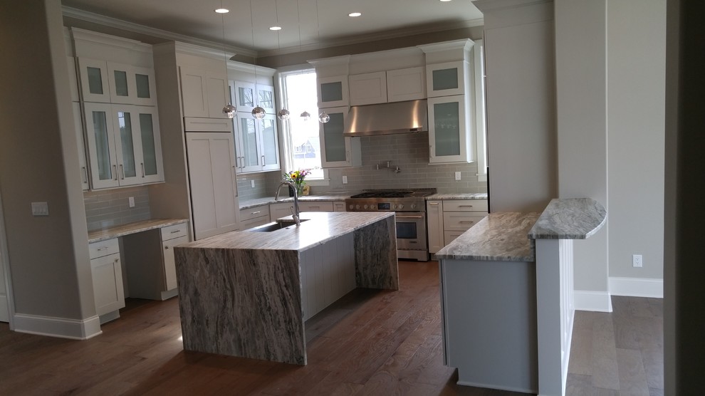 Example of a transitional kitchen design in Indianapolis