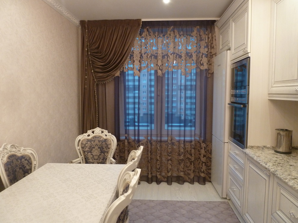 Развеска квартира на Космонавтов