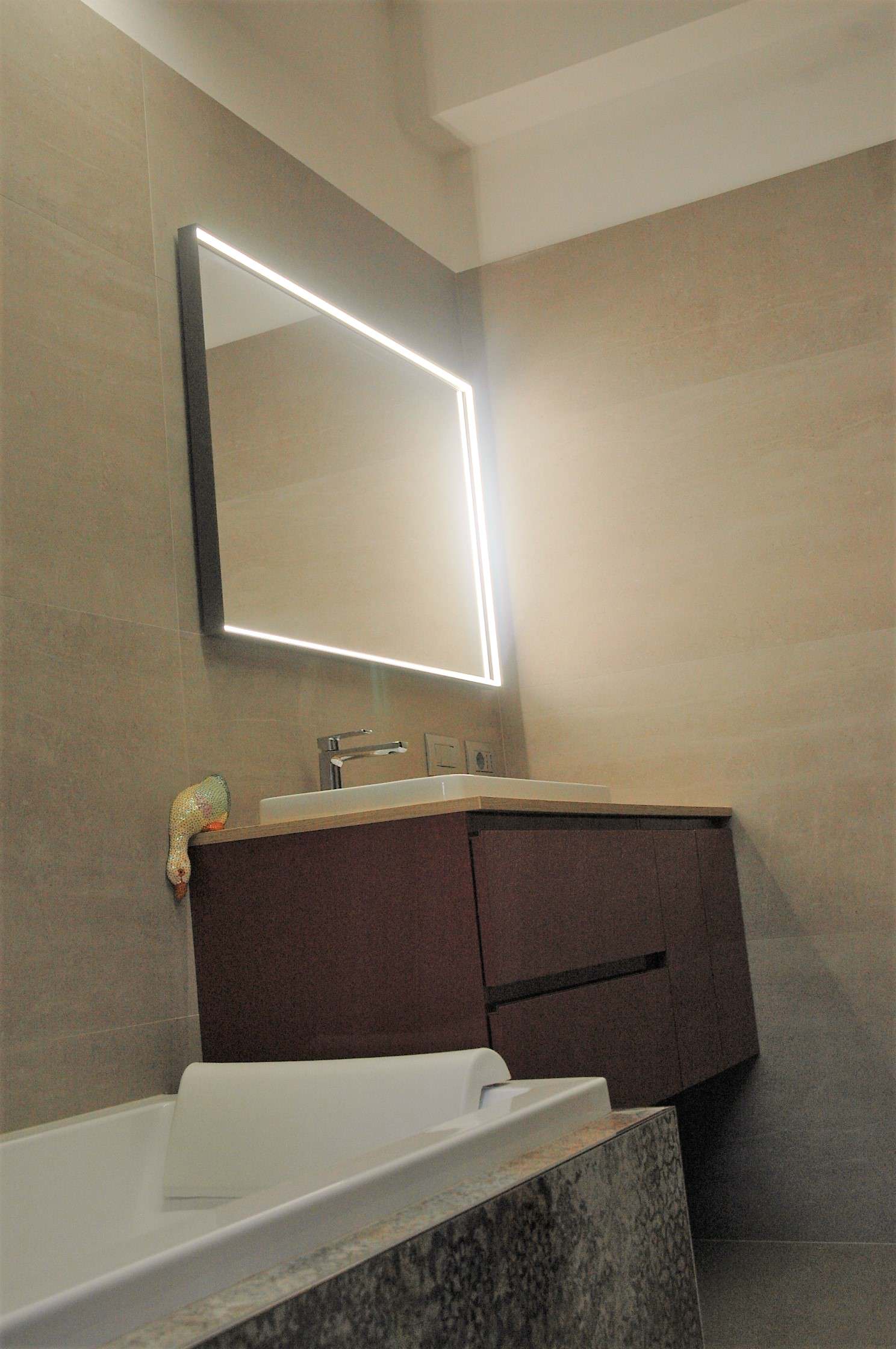 LAVABO  BAGNO PADRONALE!