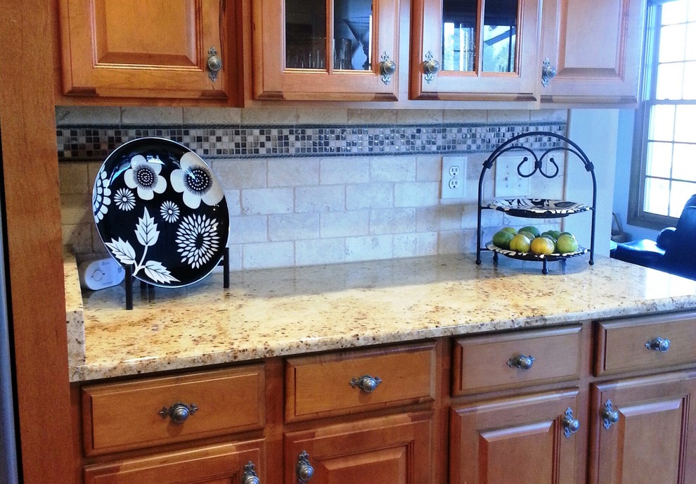 Inspiration for a transitional home design remodel in Indianapolis
