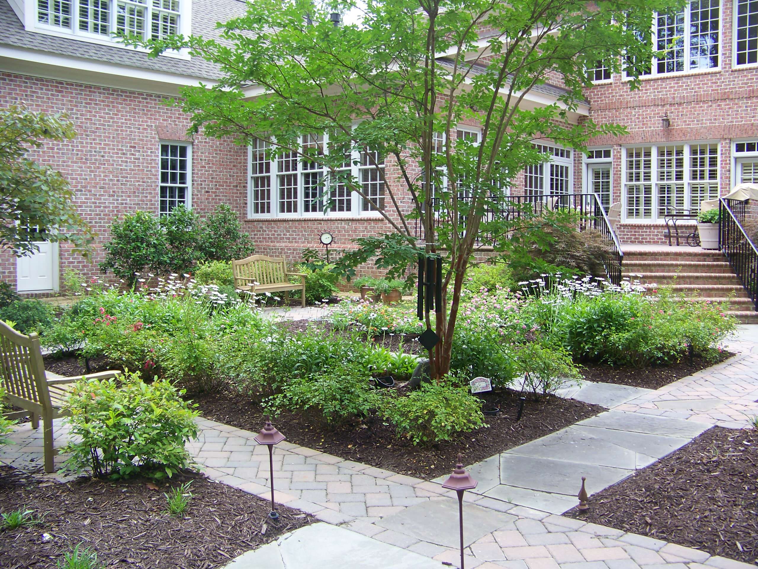 Colonial Garden