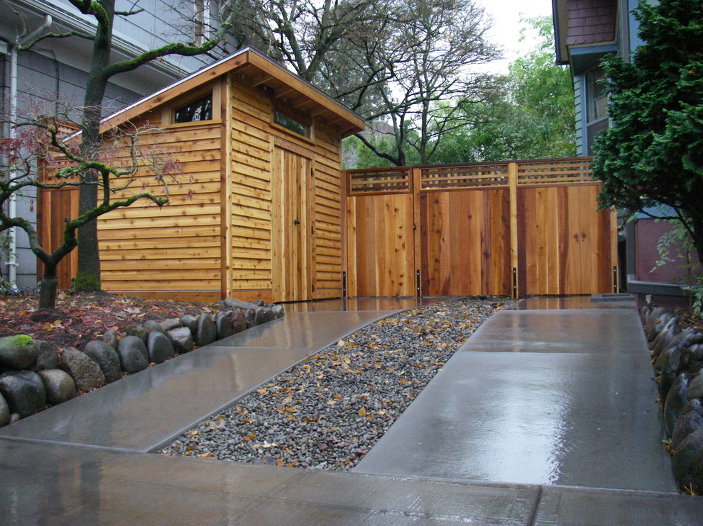 This is an example of a contemporary attached shed and granny flat in Portland.