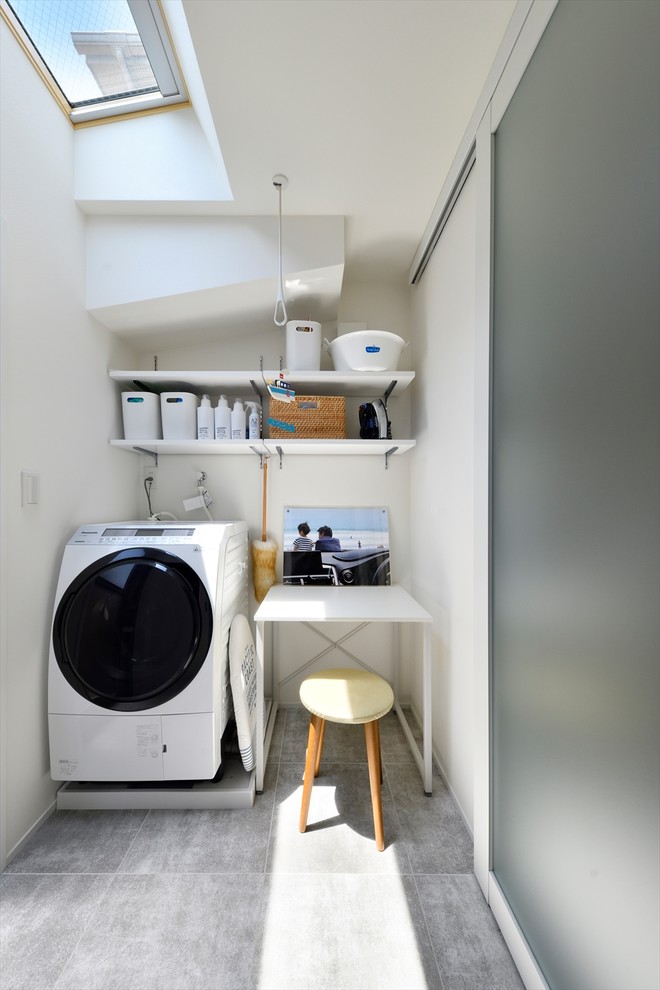 This is an example of a modern laundry room.