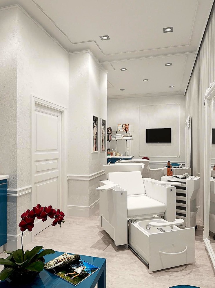 Второй этаж. Вип-кабинет.