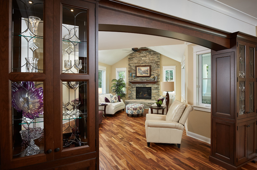 This is an example of a transitional living room in Grand Rapids.