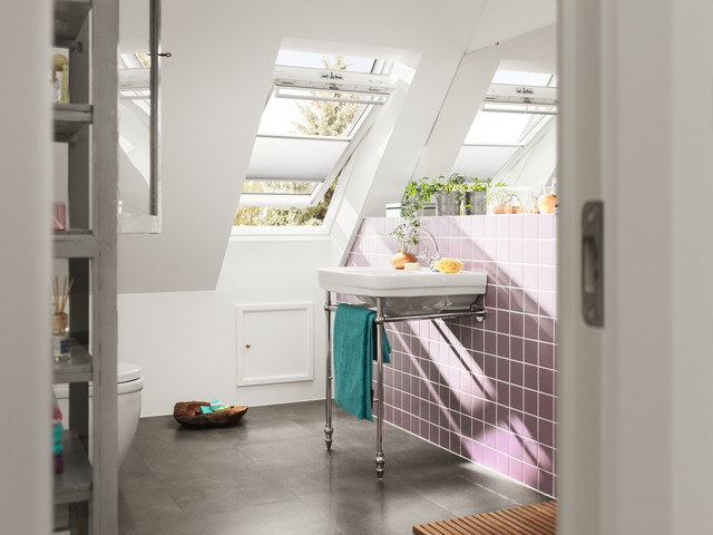 Pink Tile Bathroom modern-badezimmer