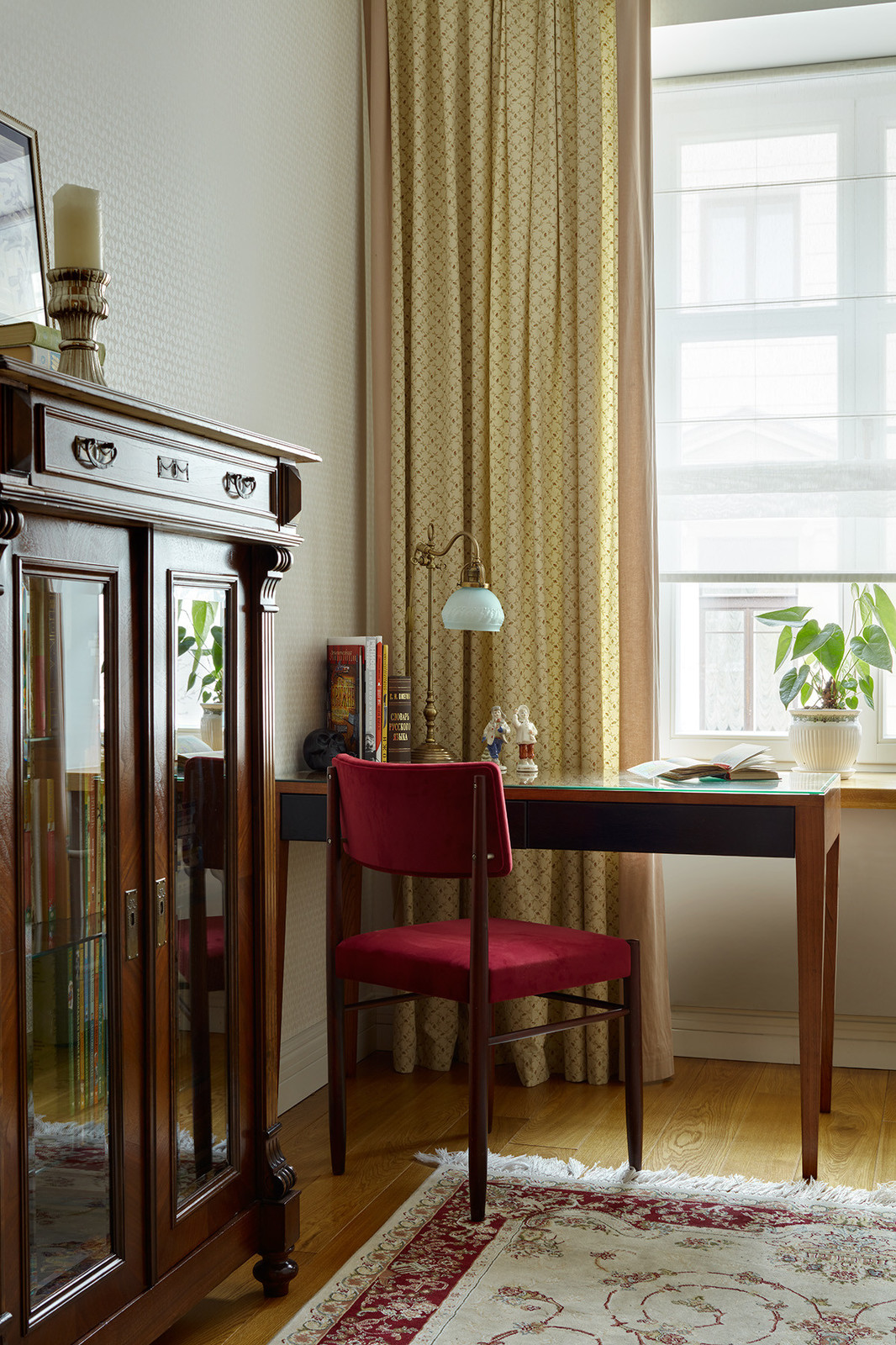 Москва, Средний Кисловский