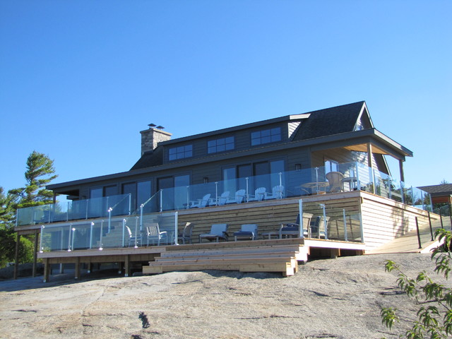 Large waterfront cottage decks deck