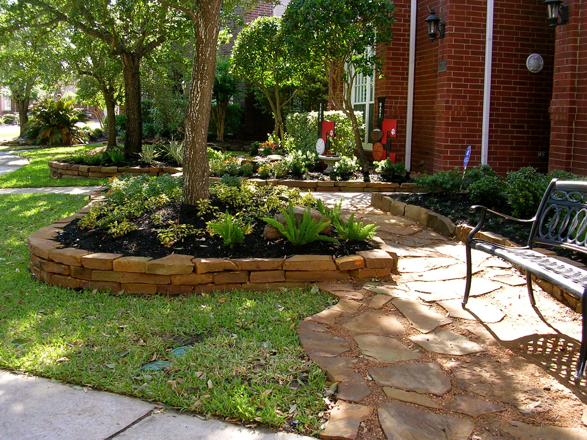 Front yard landscape projects