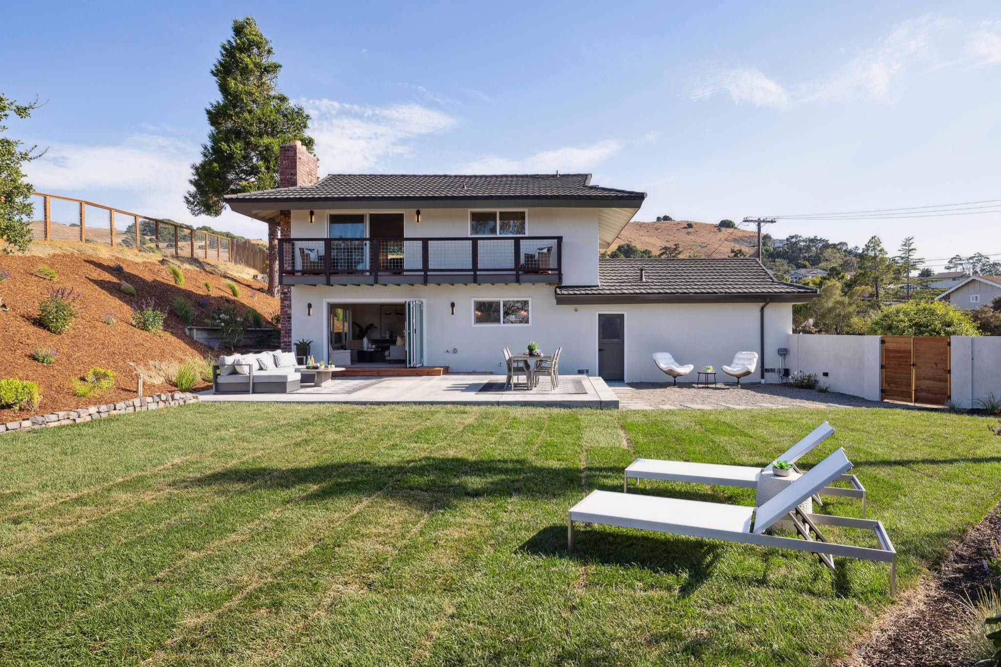 HOME STAGING