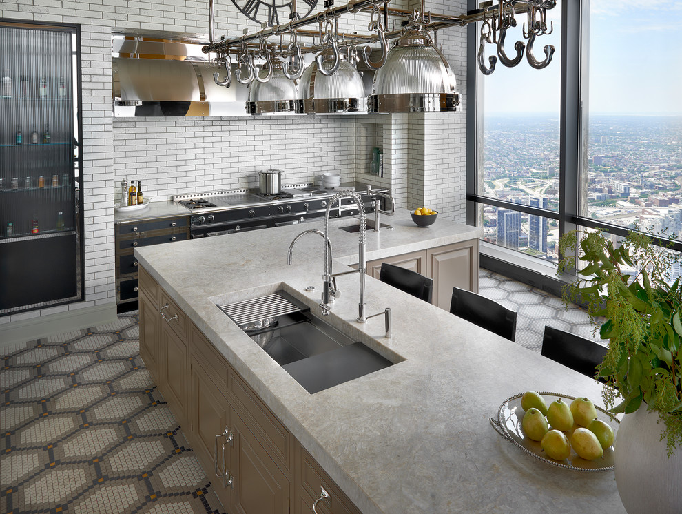 Inspiration for a transitional kitchen remodel in Chicago