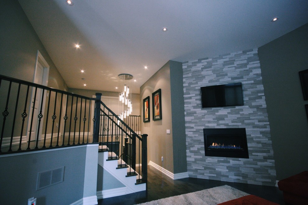 Inspiration for a transitional kitchen remodel in Toronto