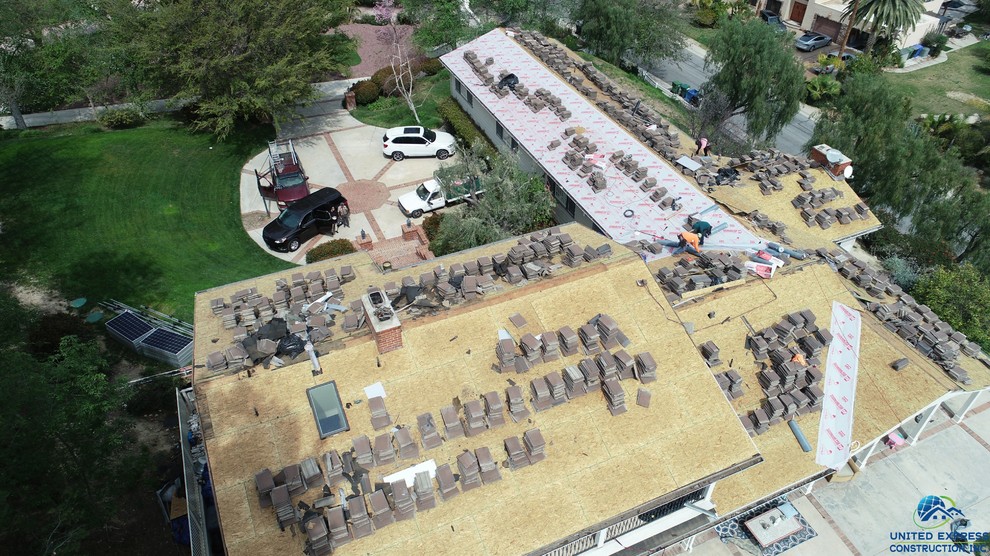 Roofing installation in Bell canyon