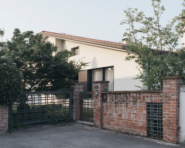 Restyling CD modern-exterior