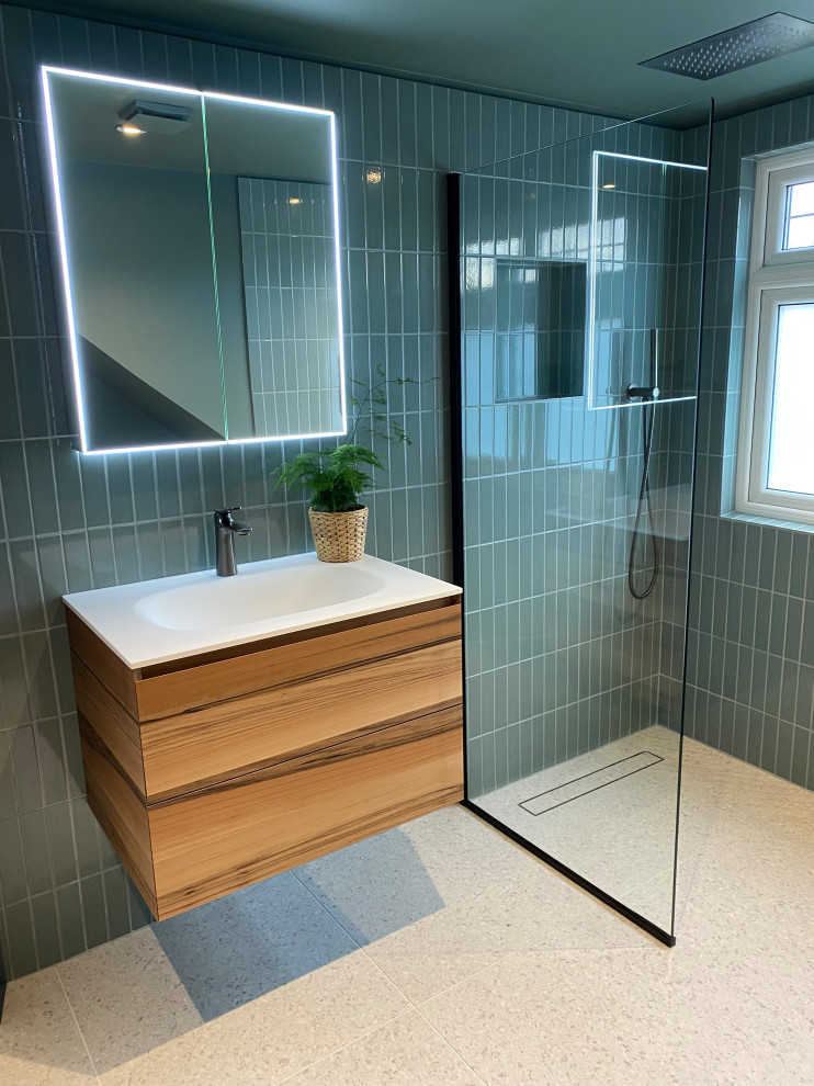 Bathroom under eaves