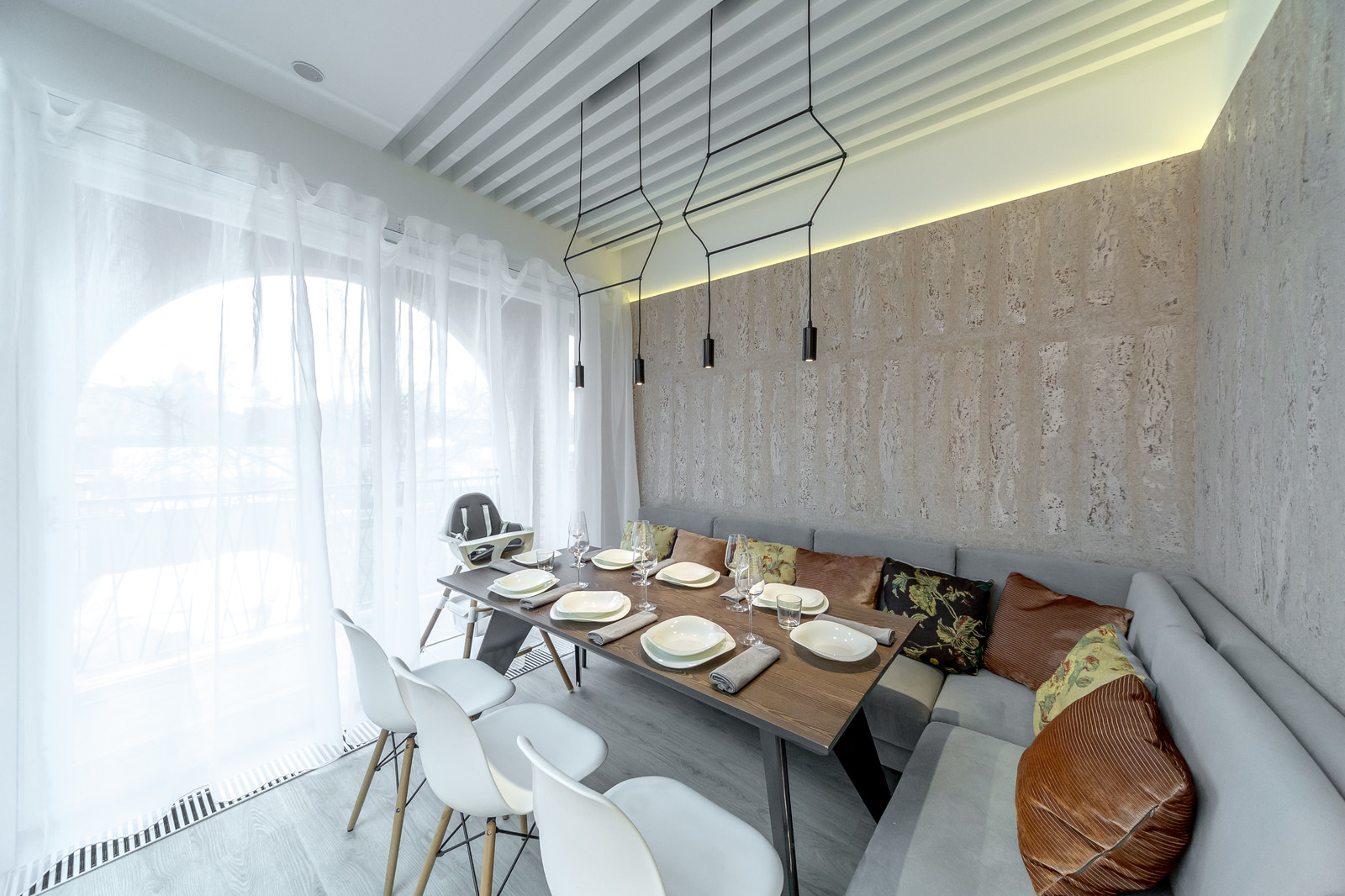 КУХНЯ с ПРОБКОВОЙ СТОЛОВОЙ. Дачный ответ