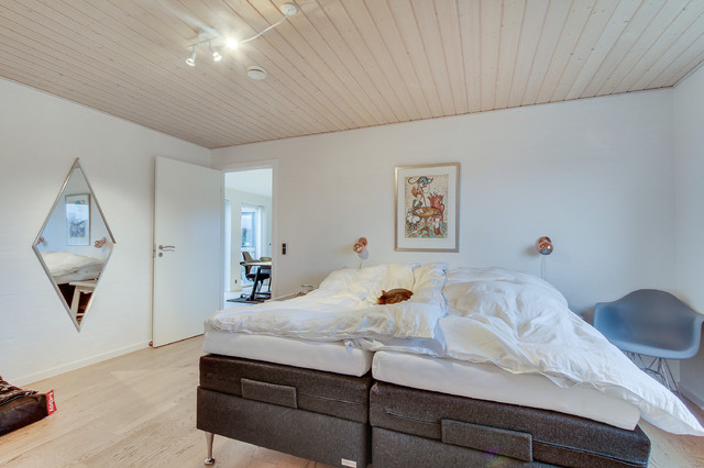 Eventyrbakken scandinavian-bedroom