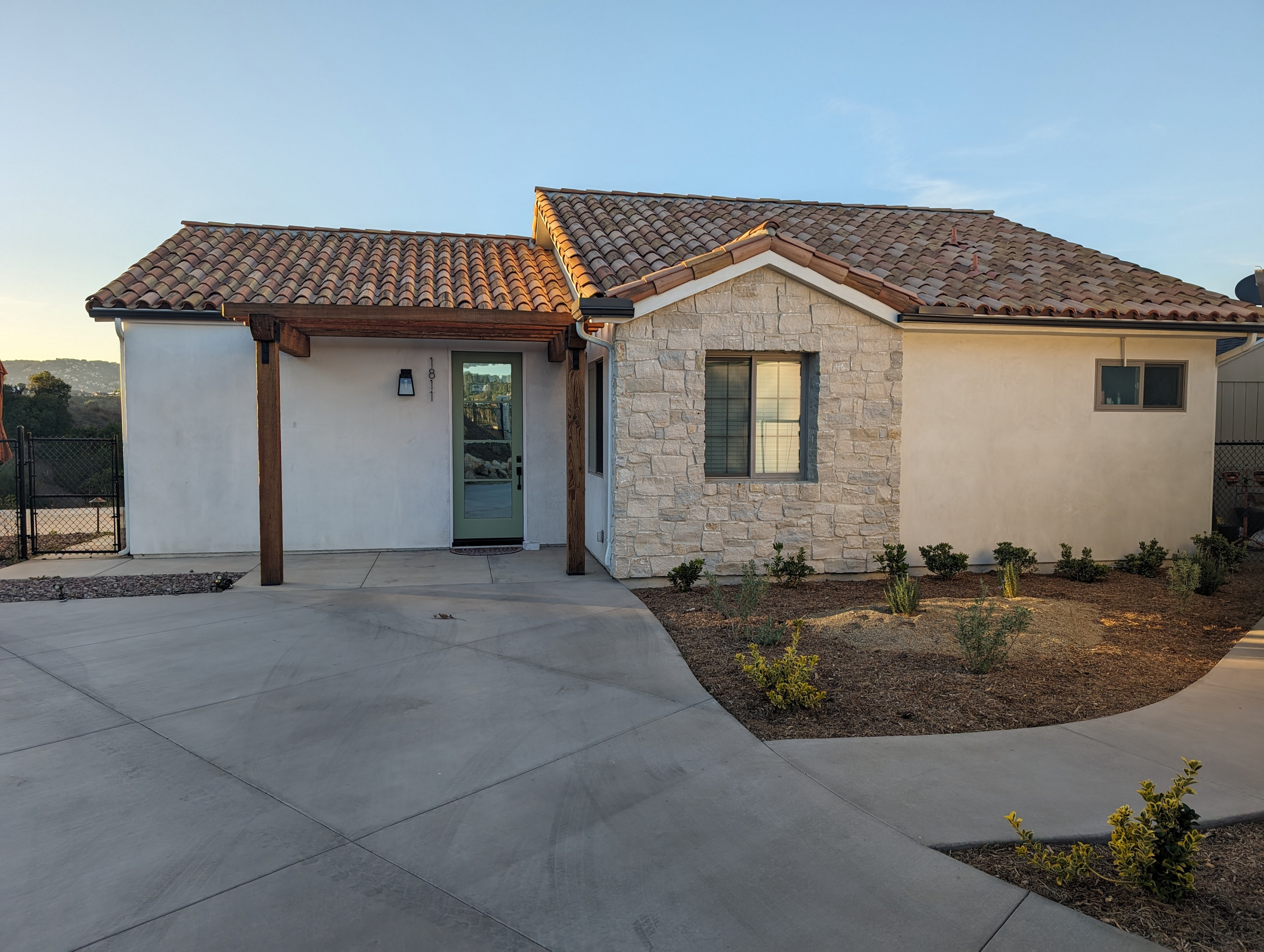 1077 sqft Custom ADU